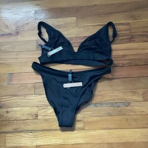 New skims bikini set